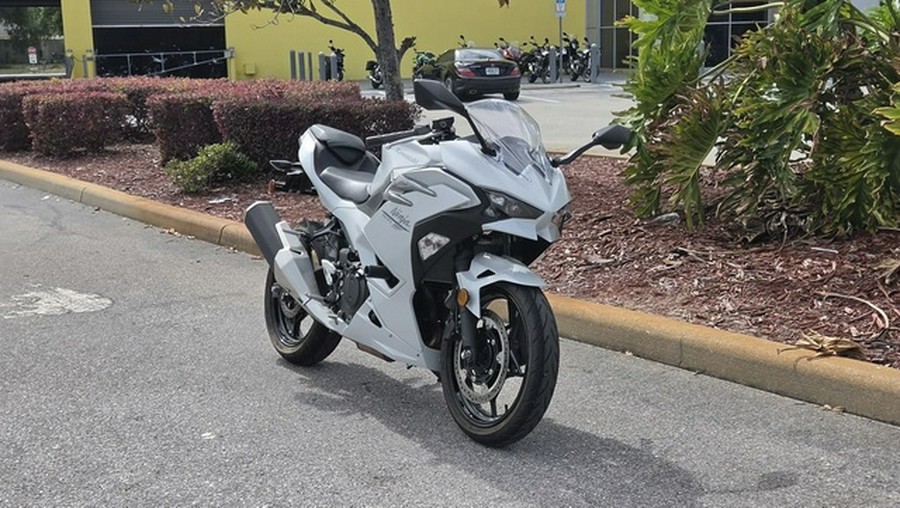 2025 Kawasaki Ninja 500