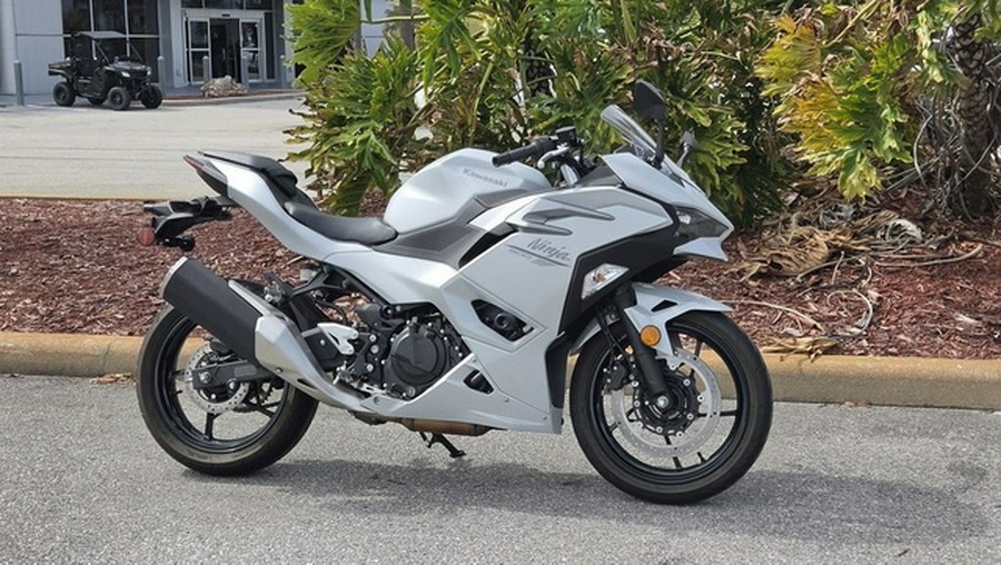 2025 Kawasaki Ninja 500