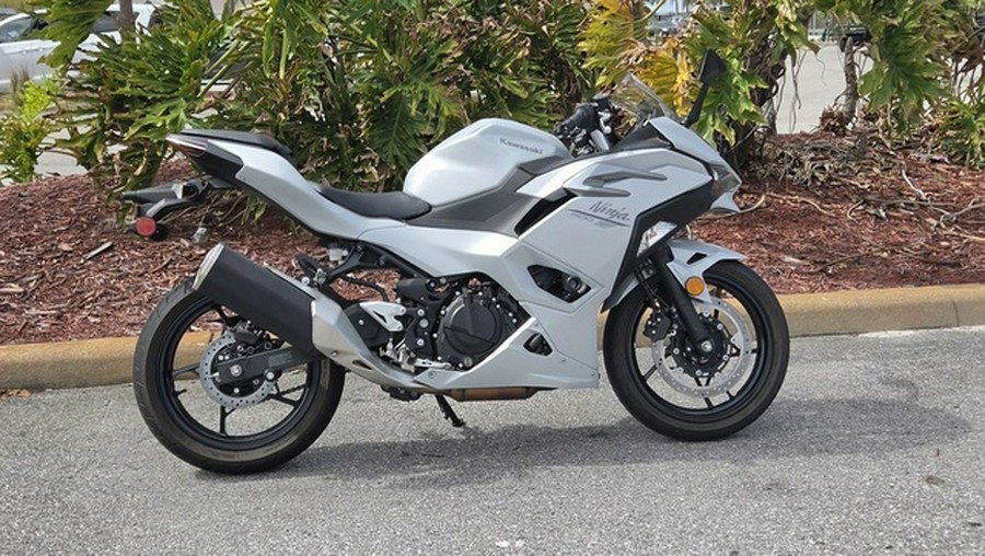 2025 Kawasaki Ninja 500