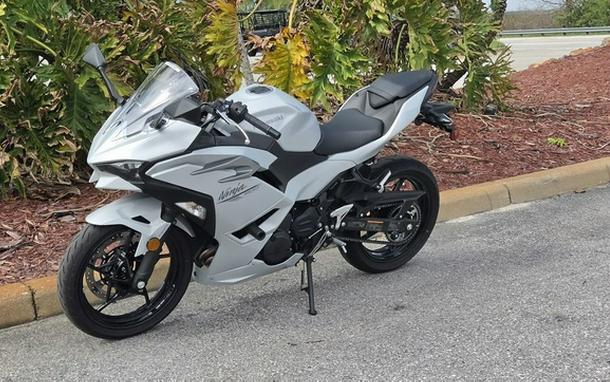 2025 Kawasaki Ninja 500