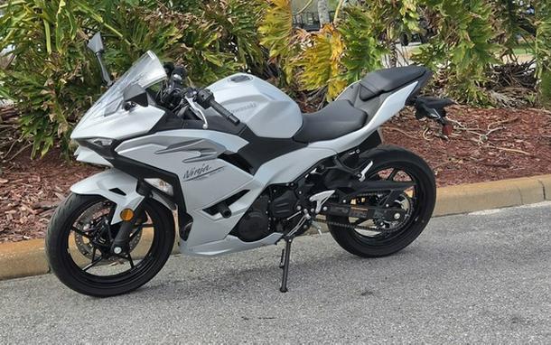 2025 Kawasaki Ninja 500