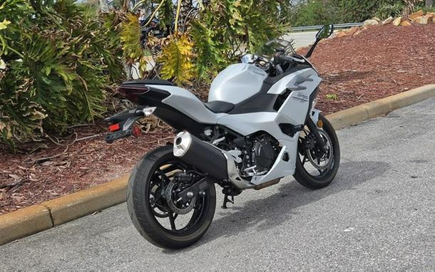 2025 Kawasaki Ninja 500