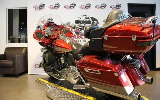 2016 Harley-Davidson® FLTRUSE - CVO™ Road Glide Ultra®