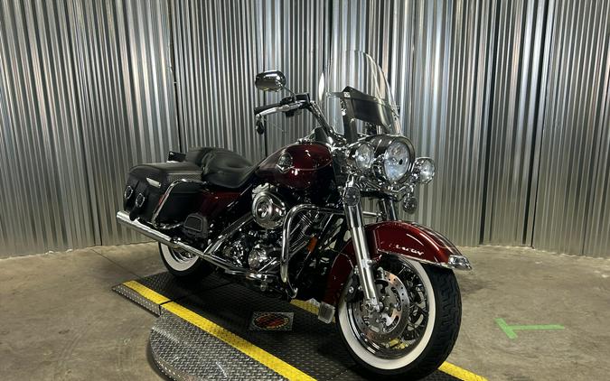 2008 Harley-Davidson Road King Classic CRIMSON RED SUN W/PINSTRIPE