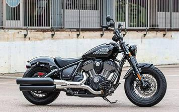2026 CHIEF BOBBER, BLACK METALLIC, 49ST - Indian Motorcycle