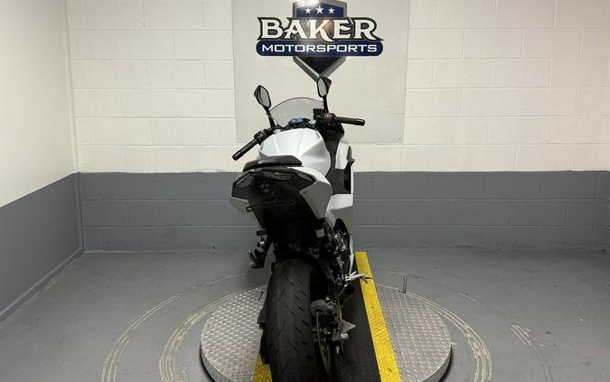 2025 Kawasaki Ninja® 500