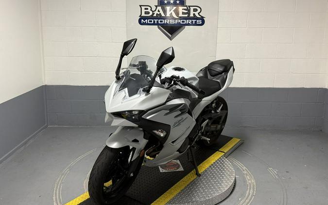 2025 Kawasaki Ninja® 500