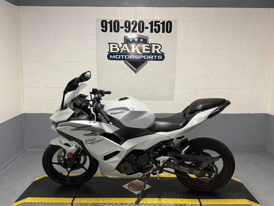 2025 Kawasaki Ninja® 500