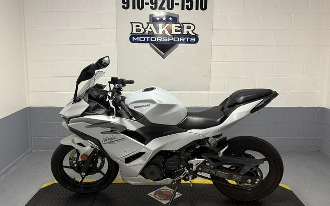 2025 Kawasaki Ninja® 500