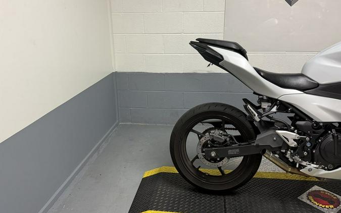 2025 Kawasaki Ninja® 500