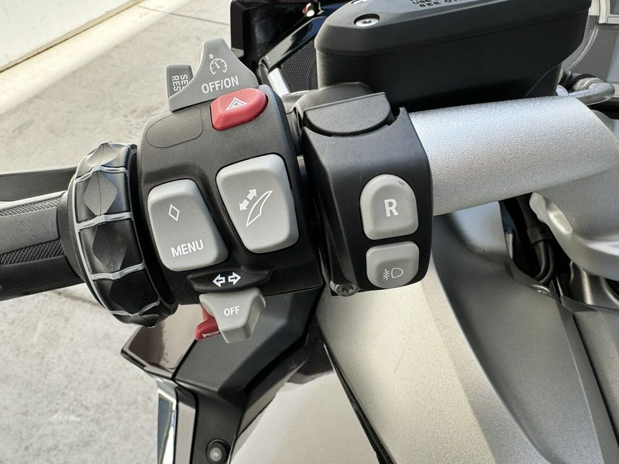 2018 BMW K 1600 GTL Ebony Metallic Premium