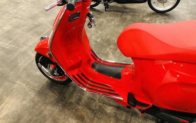 2023 Vespa Elettrica Red 70 KM/H