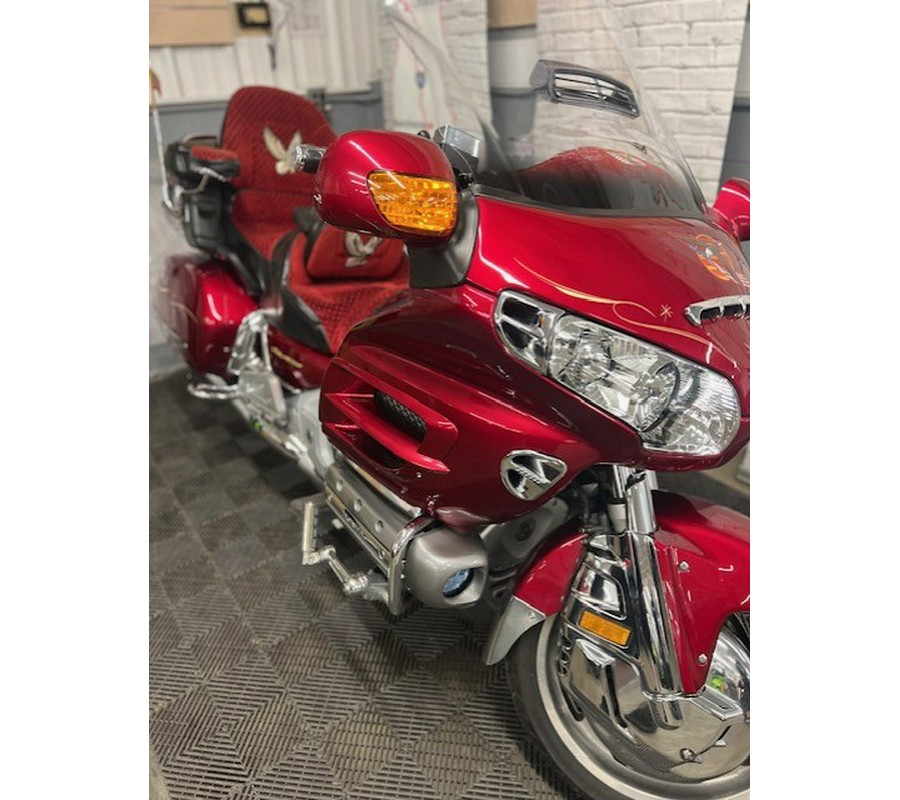 2004 Honda GL18C4