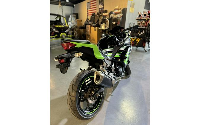 2016 Kawasaki EX300BGFA