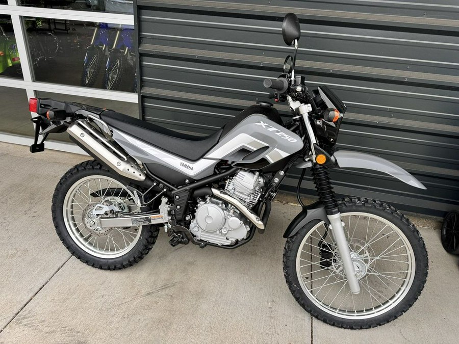 2025 Yamaha XT250