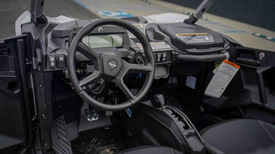 2025 Can-Am® Maverick Sport X mr 1000R