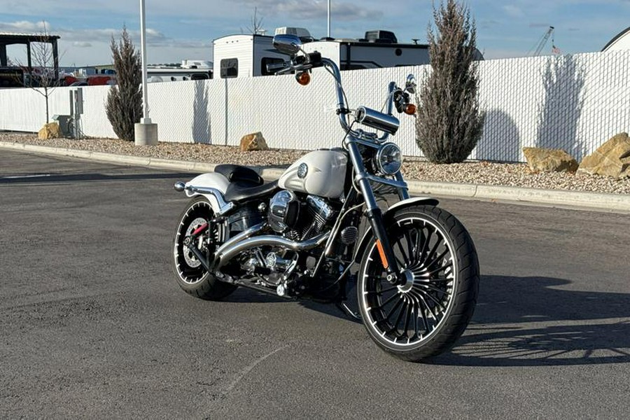 2017 Harley-Davidson® FXSB - Breakout®