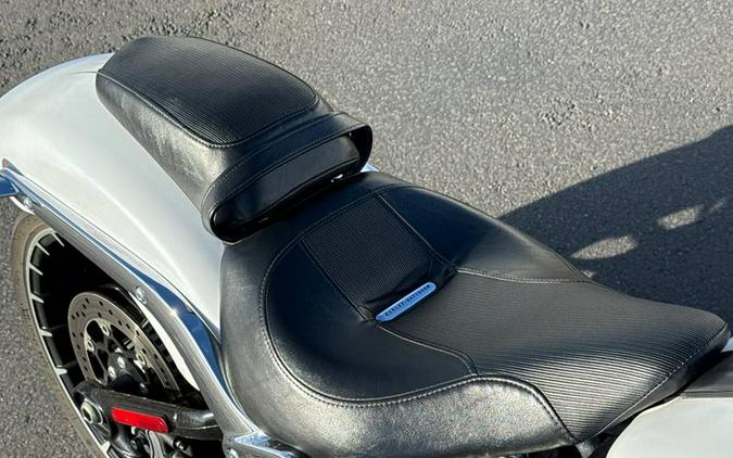 2017 Harley-Davidson® FXSB - Breakout®