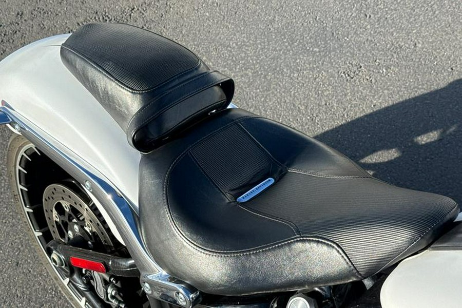 2017 Harley-Davidson® FXSB - Breakout®