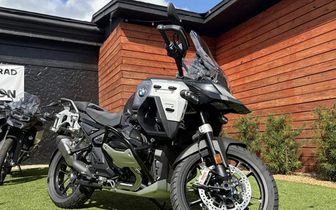 2026 BMW R 1300 GSA TRIPLE BLACK