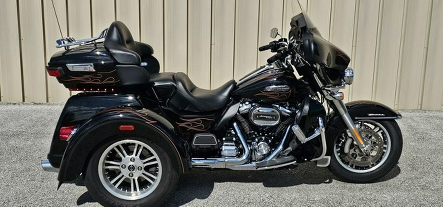 2018 Harley-Davidson Trike FLHTCUTG - Tri Glide Ultra