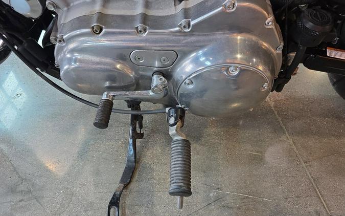 XL 883L 2012 SuperLow®