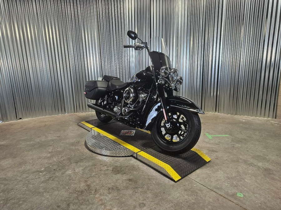 2026 Harley-Davidson Heritage Classic Vivid Black Black Laced Wheels