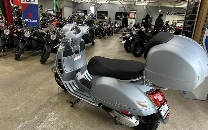 2021 Vespa GTS Super 300 Tech