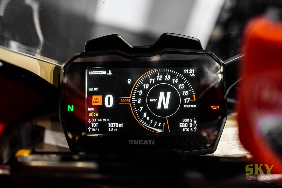 2024 Ducati Panigale V4 R