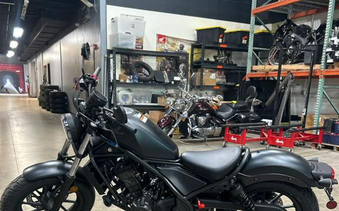 2026 Honda Rebel® 300 E-Clutch