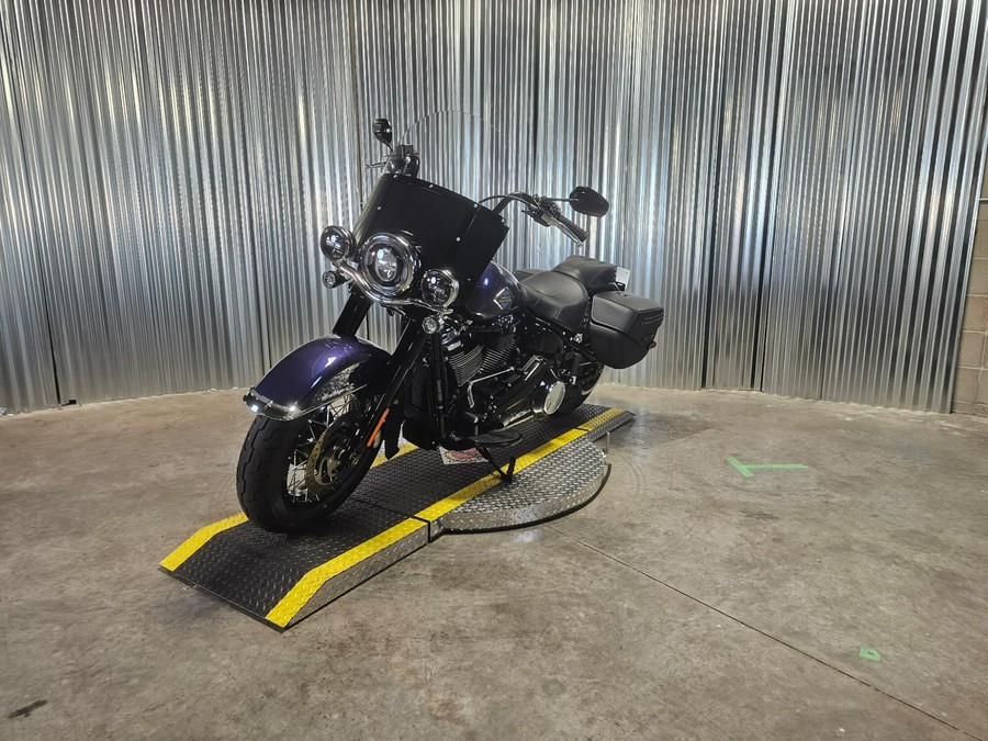 2026 Harley-Davidson Heritage Classic Purple Abyss Black Cast Wheels