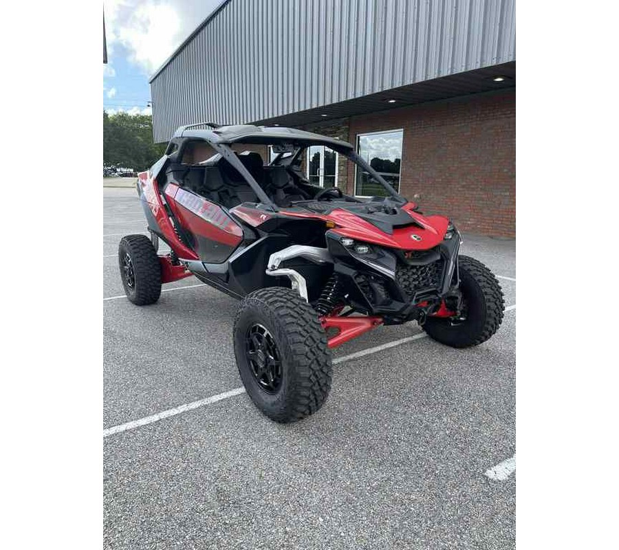 2024 Can-Am® Maverick R