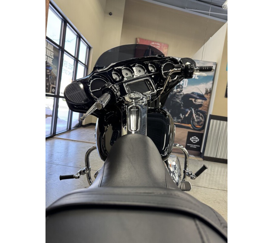 2017 Harley-Davidson Street Glide Special