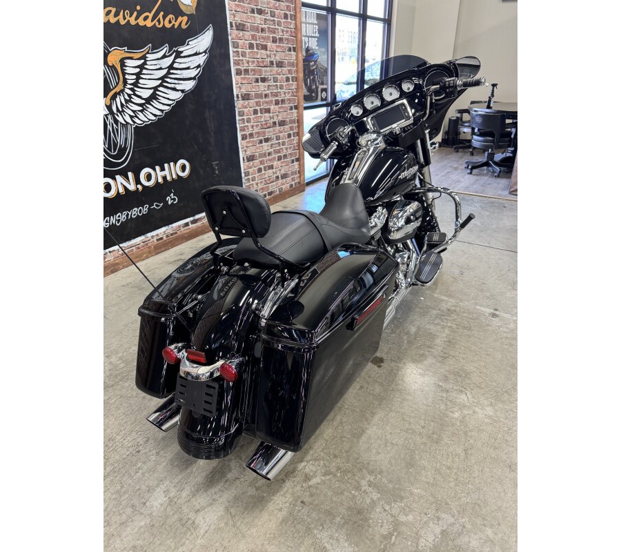 2017 Harley-Davidson Street Glide Special