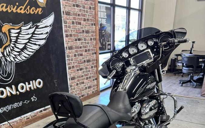 2017 Harley-Davidson Street Glide Special