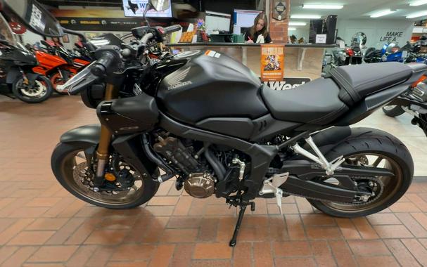 2026 Honda CB650R E-CLUTCH