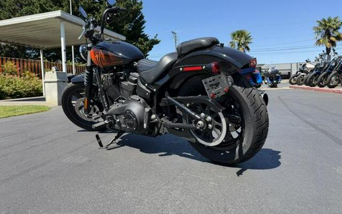 2022 Harley-Davidson Street Bob 114 Vivid Black