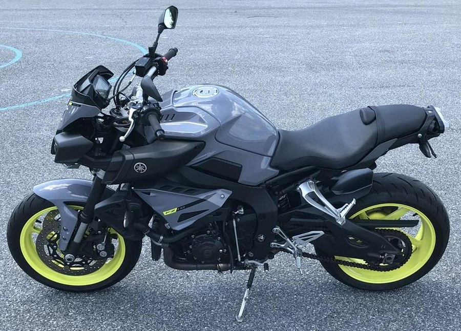 2017 Yamaha FZ-10