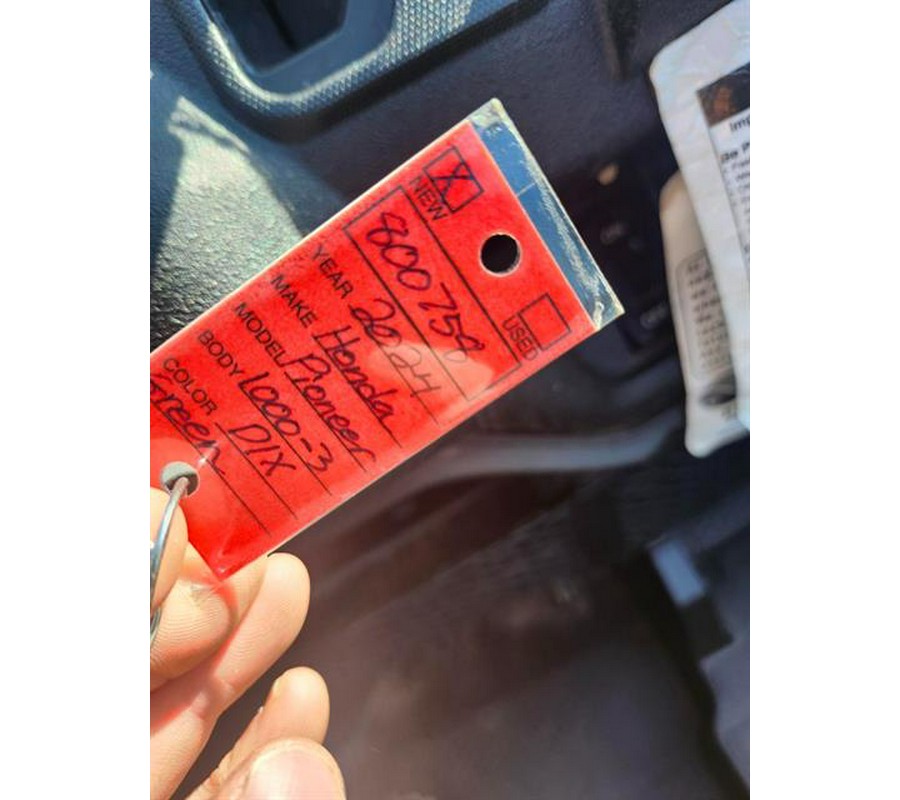 2024 Honda Pioneer 1000 Deluxe