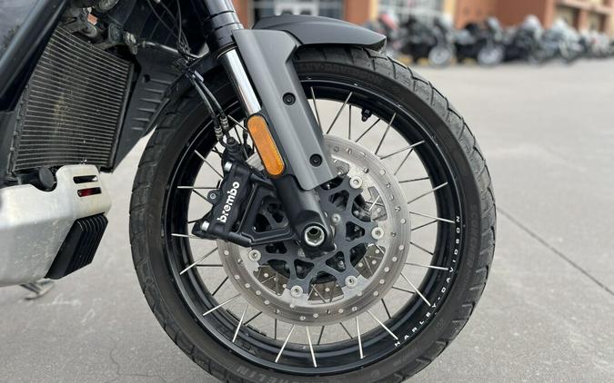 2021 Harley-Davidson® RA1250S Pan America™ Vivid Black