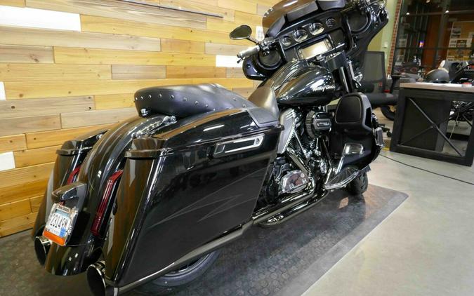 FLHXSE 2017 CVO Street Glide