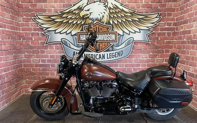 2018 Harley-Davidson® FLHCS - Softail® Heritage Classic 114