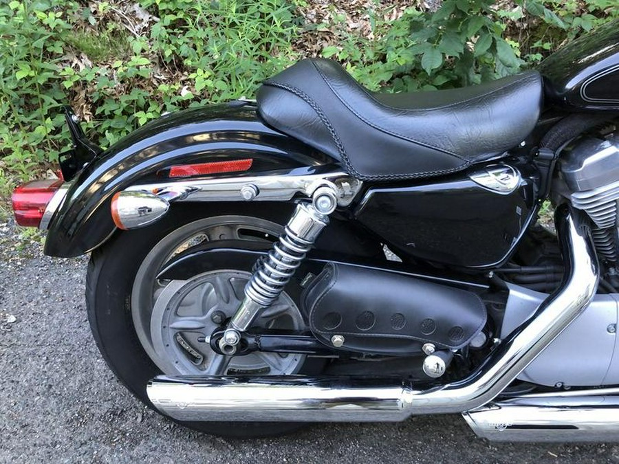 2009 Harley-Davidson® XL883C - 883 Custom