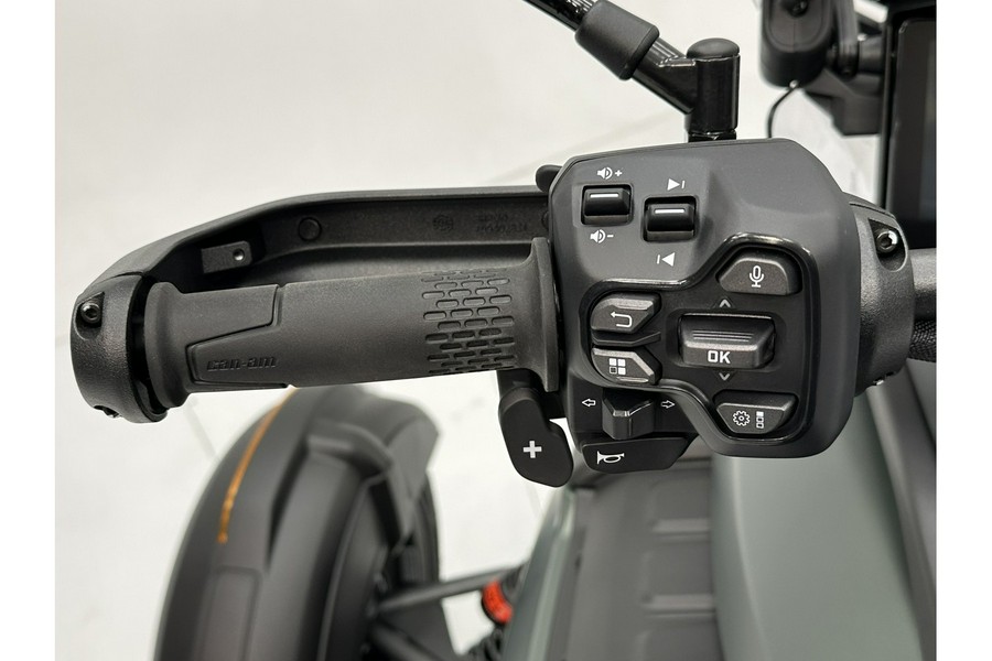 2025 Can-Am Canyon Redrock