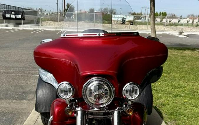 2013 Harley-Davidson® FLHTCUTG - Tri Glide® Ultra Classic®