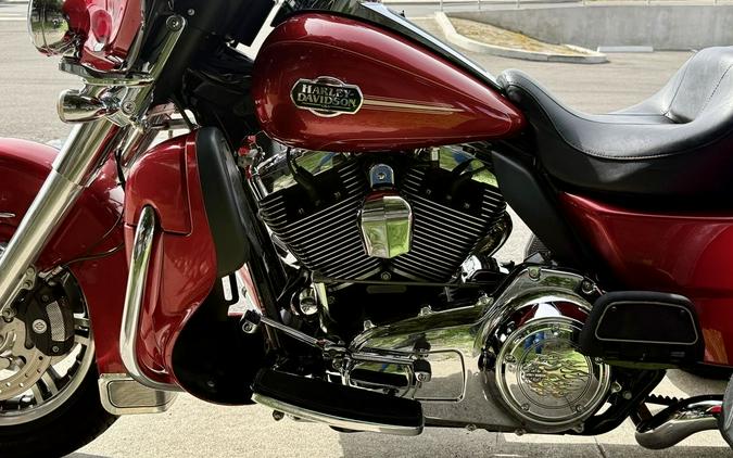 2013 Harley-Davidson® FLHTCUTG - Tri Glide® Ultra Classic®