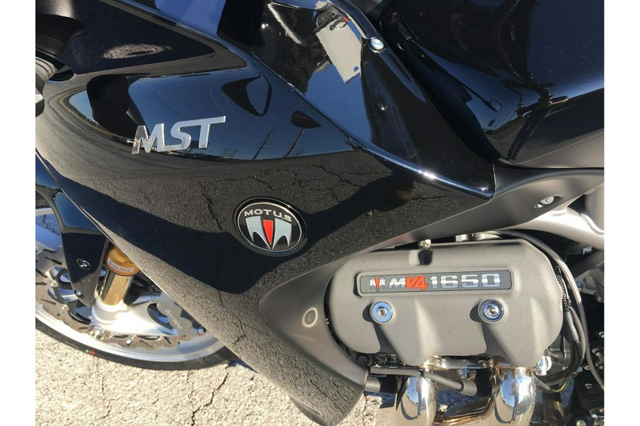 2018 Motus MST