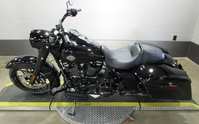 2025 Harley-Davidson® FLHRXS - Road King® Special