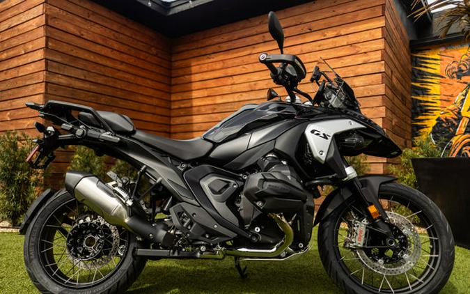 2026 BMW R 1300 GS TRIPLE BLACK