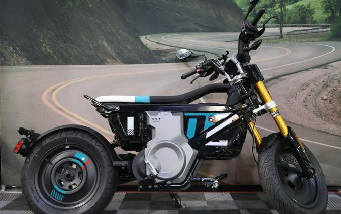 2024 BMW CE 02 Cosmic black 2